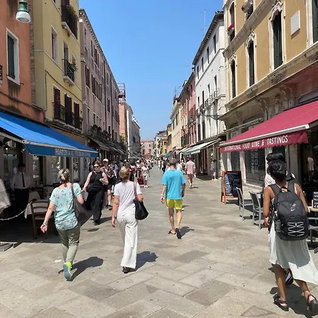Rialto Elegant Hideaway Near St Mark's Square Apartamento Venecia
