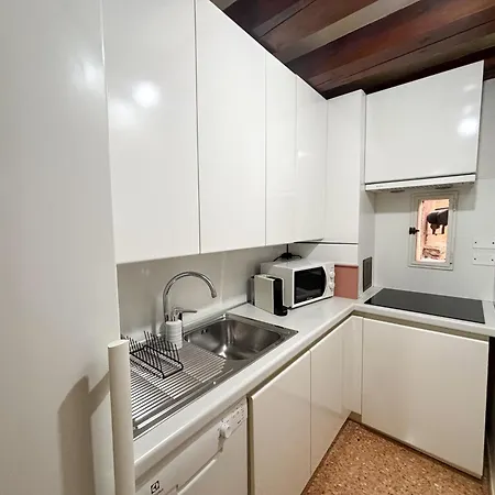 Rialto Elegant Hideaway Near St Mark's Square Apartamento *