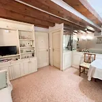 Rialto Elegant Hideaway Near St Mark's Square * Venezia