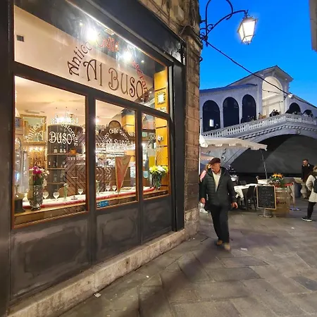 Appartement Rialto Elegant Hideaway Near St Mark's Square