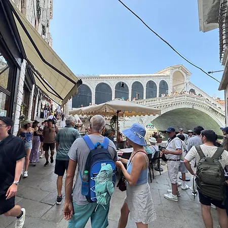 Rialto Elegant Hideaway Near St Mark's Square Appartement
