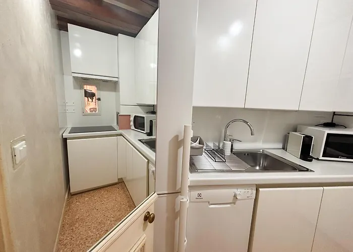 Apartamento Rialto Elegant Hideaway Near St Mark's Square *