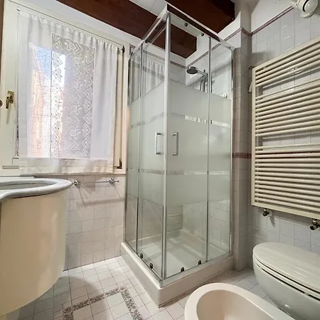 Rialto Elegant Hideaway Near St Mark's Square