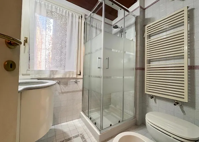 Rialto Elegant Hideaway Near St Mark's Square