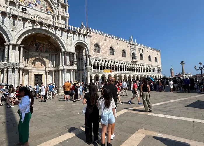 Apartment Rialto Elegant Hideaway Near St Mark's Square