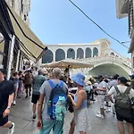 Rialto Elegant Hideaway Near St Mark's Square Appartement